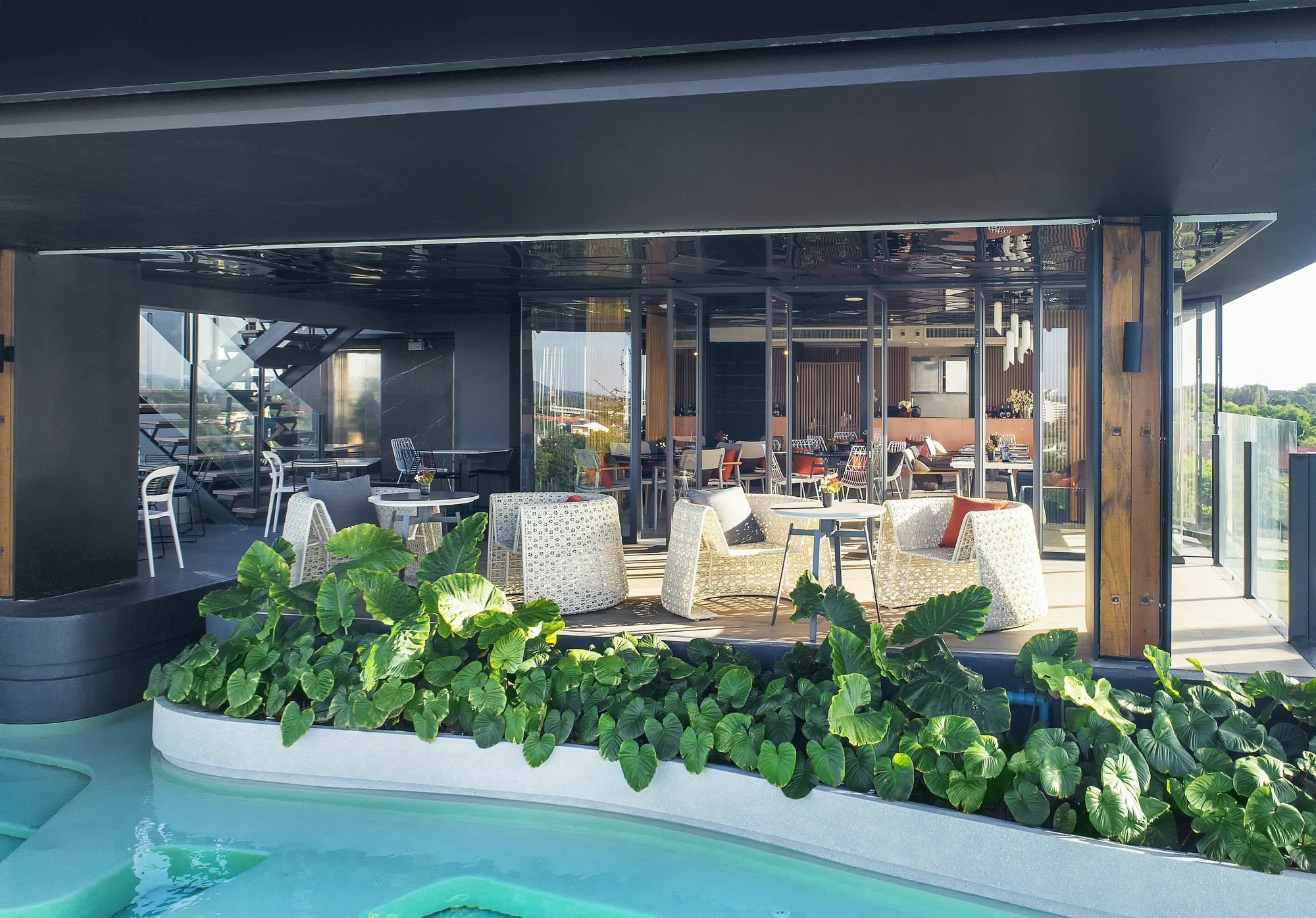 Hotel Cross Vibe Pattaya Seaphere 4*
