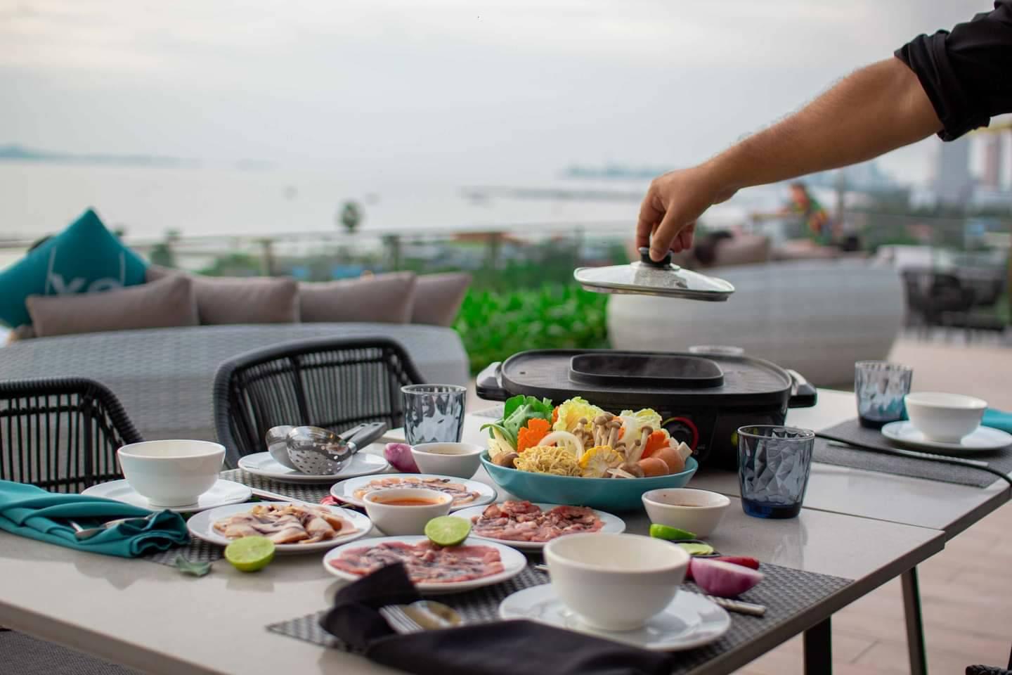 Cross Vibe Pattaya Seaphere Na Chom Thian